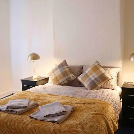 Appartement Peaceful 2 Bed House Free Wifi And Parking à Leeds  Extérieur photo