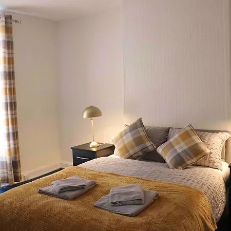 Appartement Peaceful 2 Bed House Free Wifi And Parking à Leeds  Extérieur photo