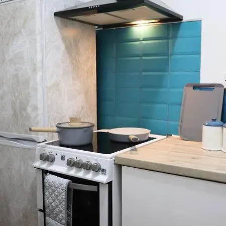 Appartement Peaceful 2 Bed House Free Wifi And Parking à Leeds  Extérieur photo