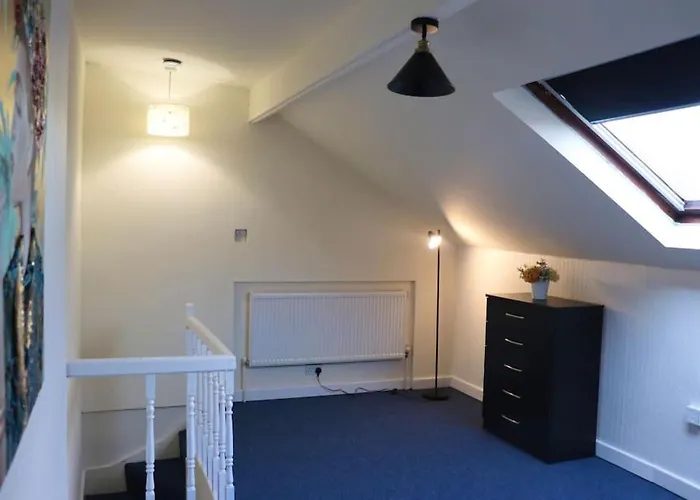 Peaceful 2 Bed House Free Wifi And Parking